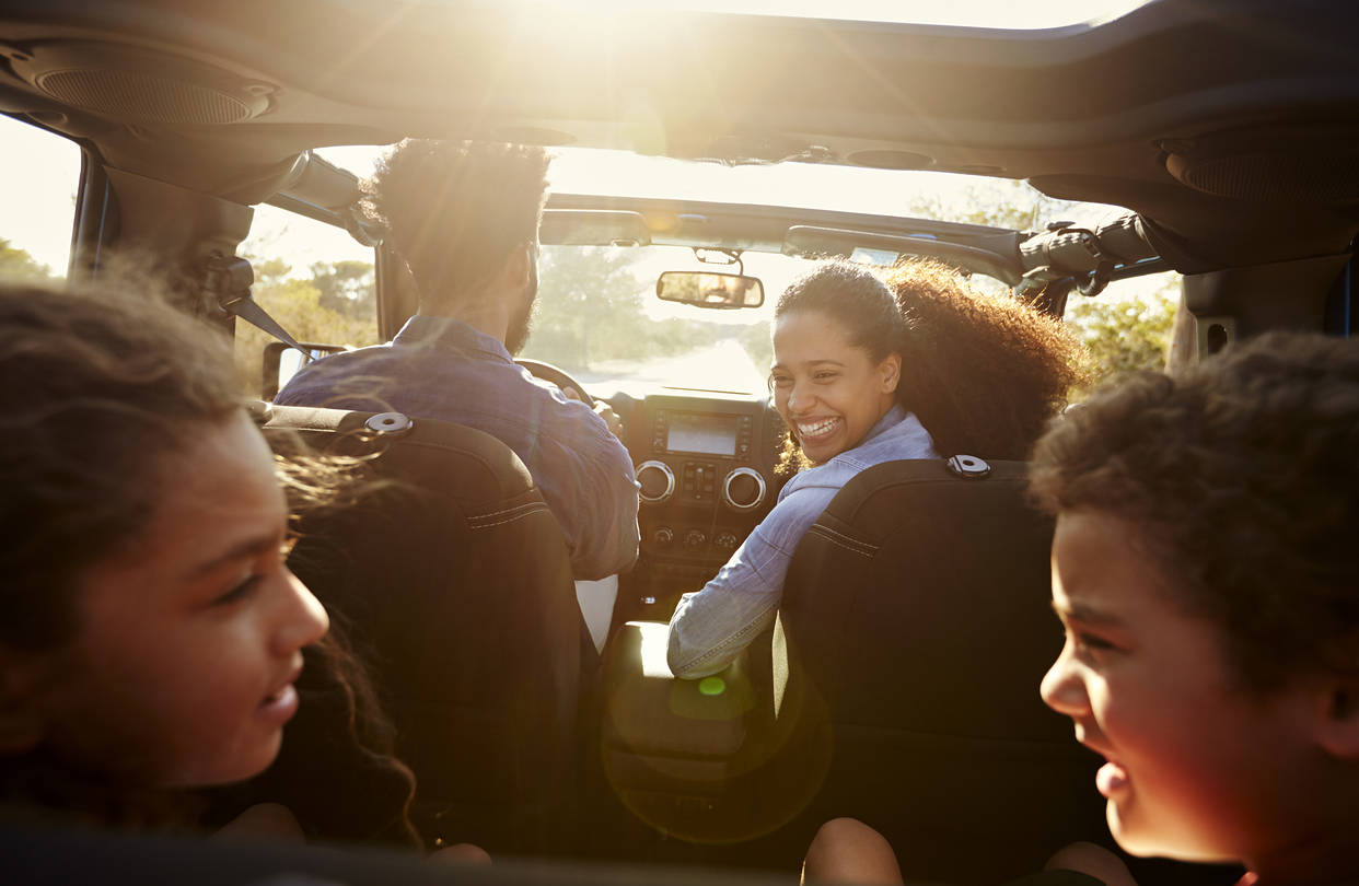 7 Amazing Tips to Choose Car for Perfect Family Road Trip