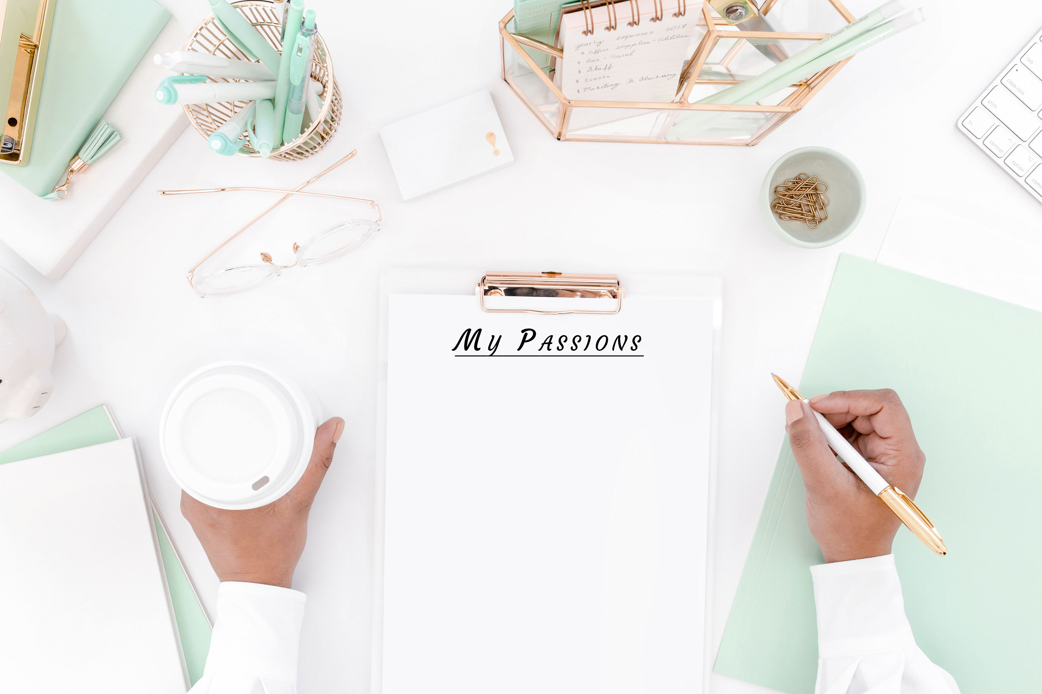 Why Blogging Is the Ideal Activity for Multipassionate Women! Why Blogging Is the Ideal Activity for Multipassionate Women!