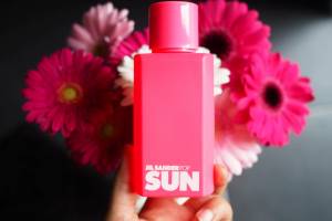 Pop your summer with the limited editions of Jil Sander