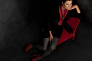 Hands of OIZO, the exquicity of leather