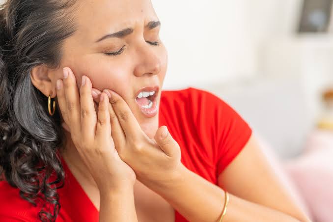 6 Dental Emergencies You Should Never Ignore and What to Do About Them