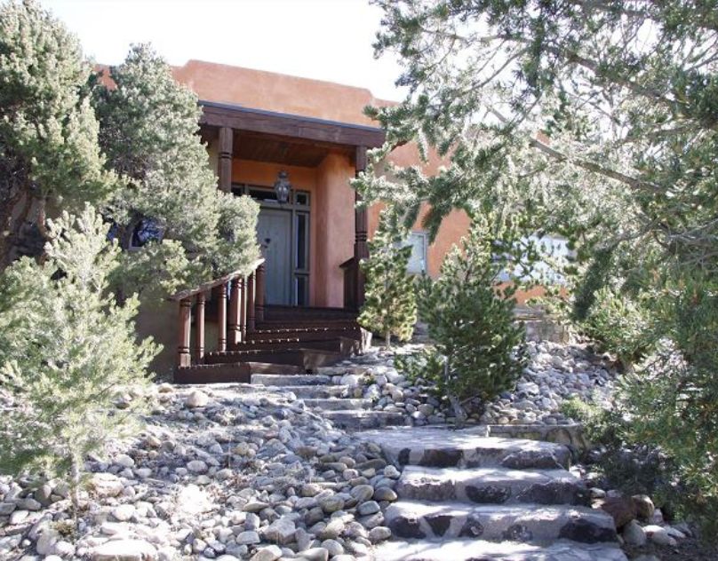 What Makes a Taos Ski Vacation Cabin Worth Booking This Winter?
