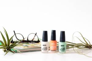 IN FOCUS | NYC Shine in a minute nail polishes
